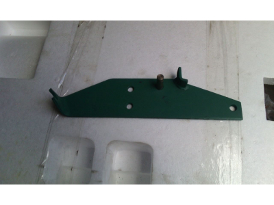 Кронштейн ТНВД WD615, WP10 (под 2 отв.) HOWO (ХОВО) VG9100570015 фото 1 Нижнекамск